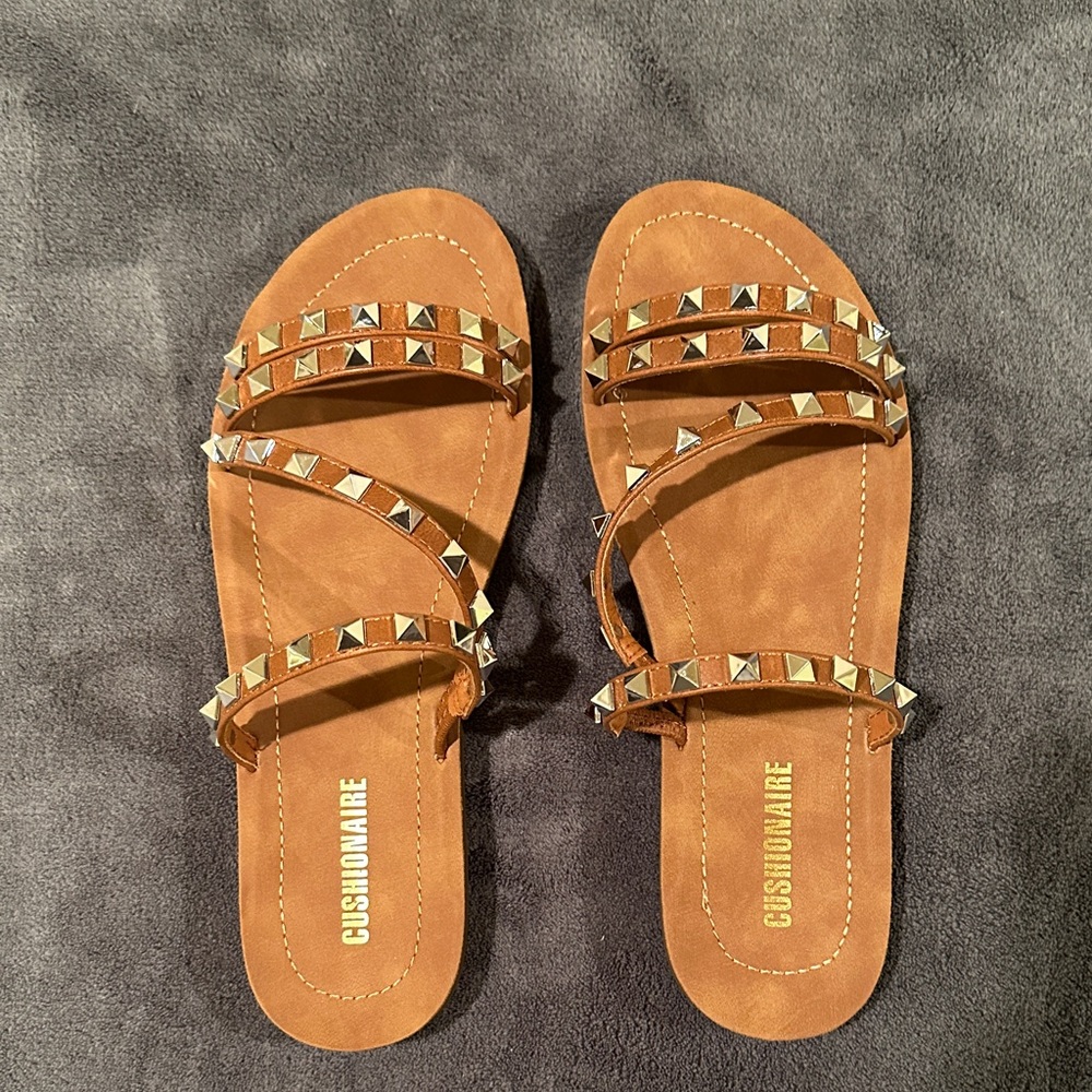 Cushionaire Women's Brown Studded Sandals